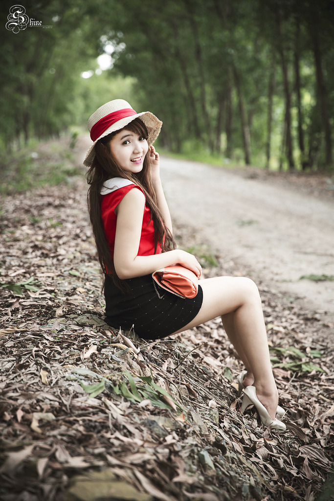 黑鬼巨鞭白妞冒白浆